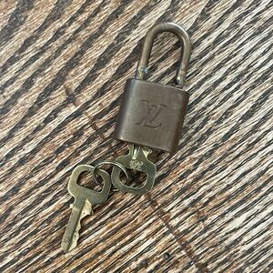 Louis Vuitton lock and key